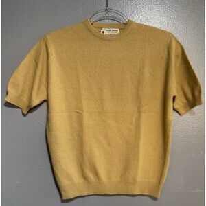 Vintage Woman Pringle of Scotland Yellow  Gold  Sweater Size 38 100% Cashmere